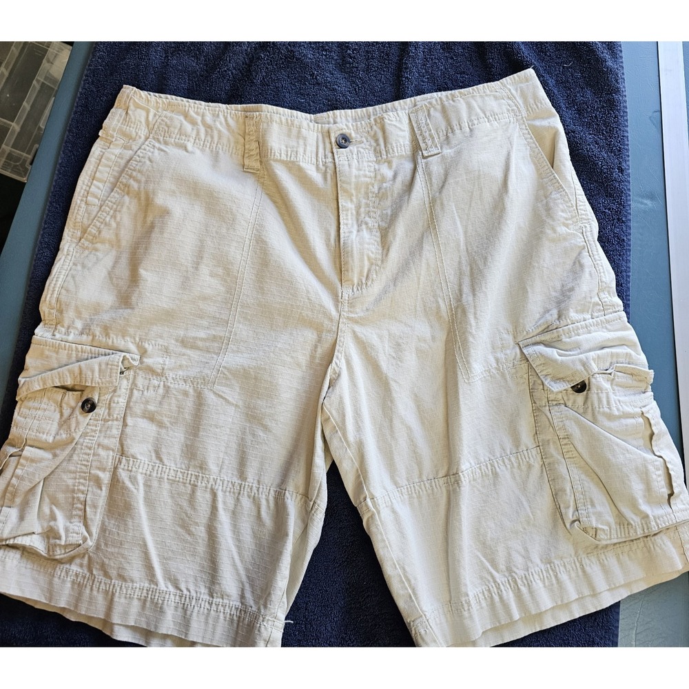 Mossimo Supply Co Men's Cargo Shorts Size 40 Beige Cotton Flat Front Utility Poc
